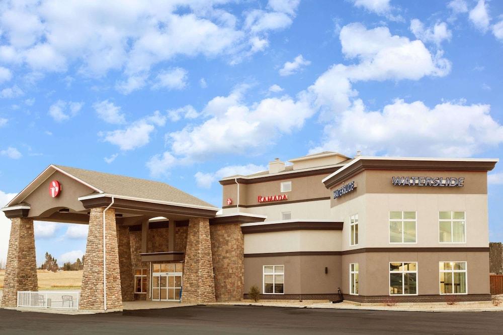 Ramada By Wyndham Drayton Valley Eksteriør billede