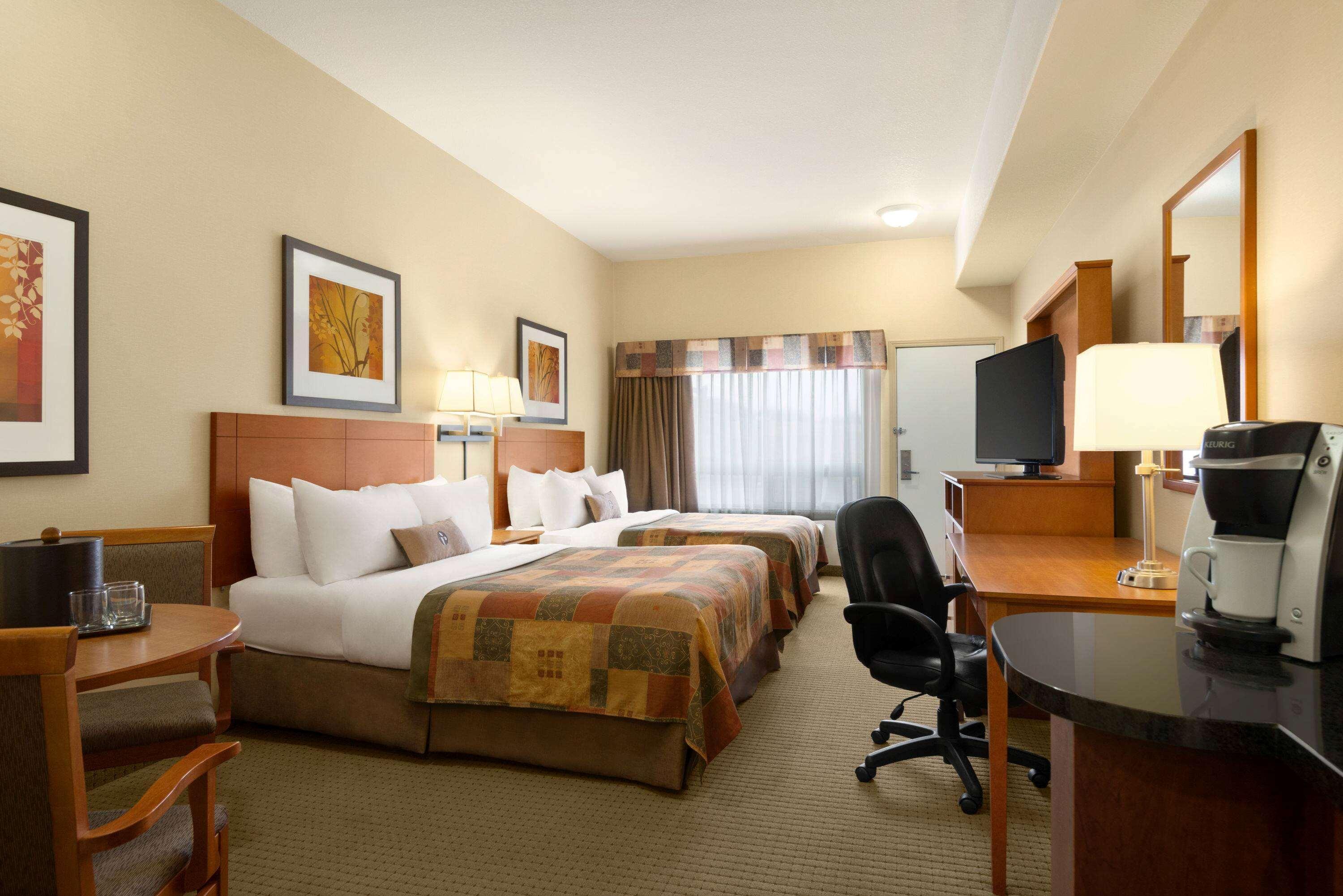Ramada By Wyndham Drayton Valley Eksteriør billede