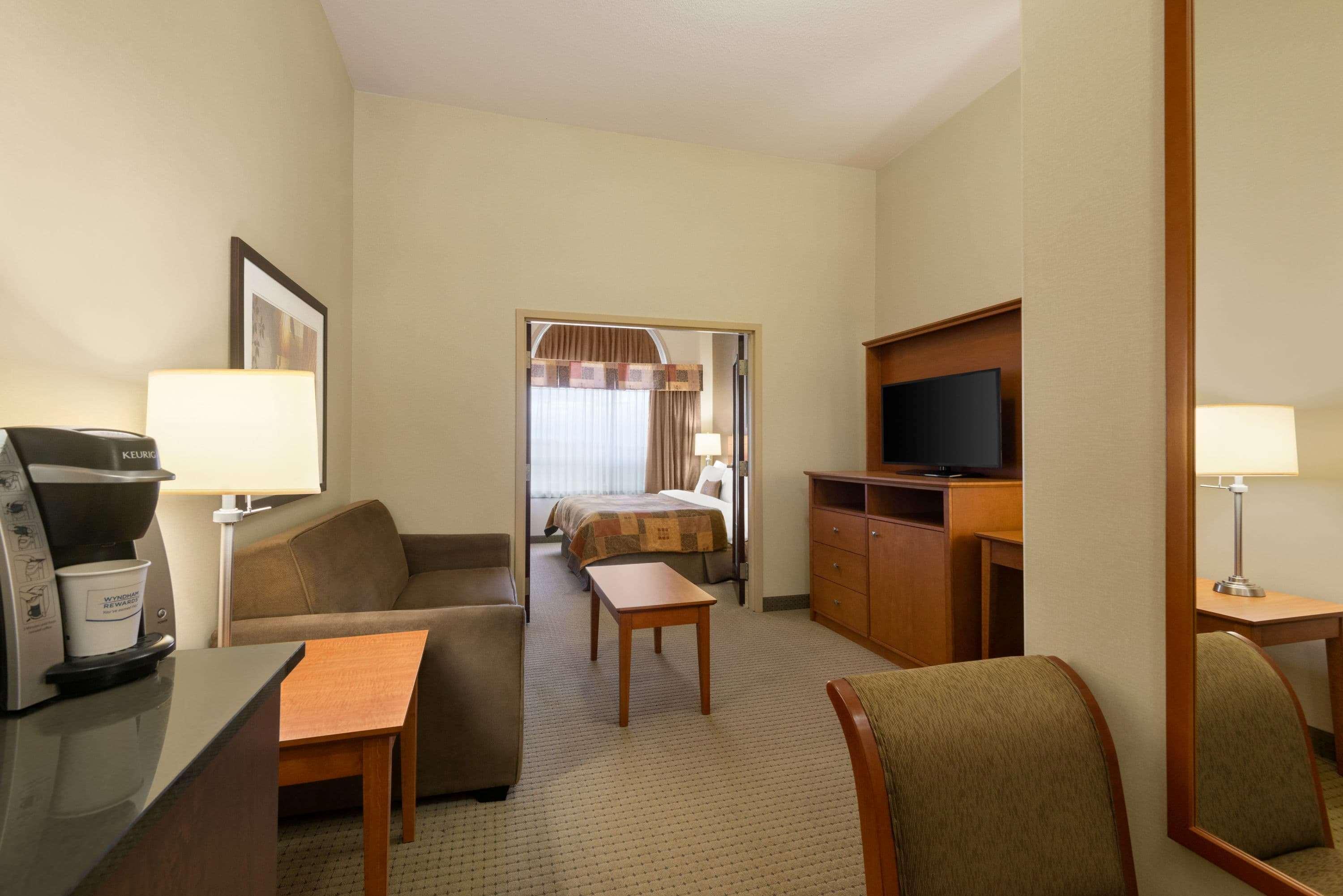 Ramada By Wyndham Drayton Valley Eksteriør billede